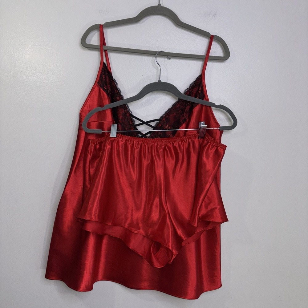 Red Satin & Black Lace Cacique  Pajama Set Cami Top & Shorts Size 14/16 Sexy NWT